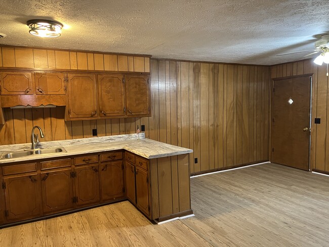 Photo - 2320 Tinnell Ct