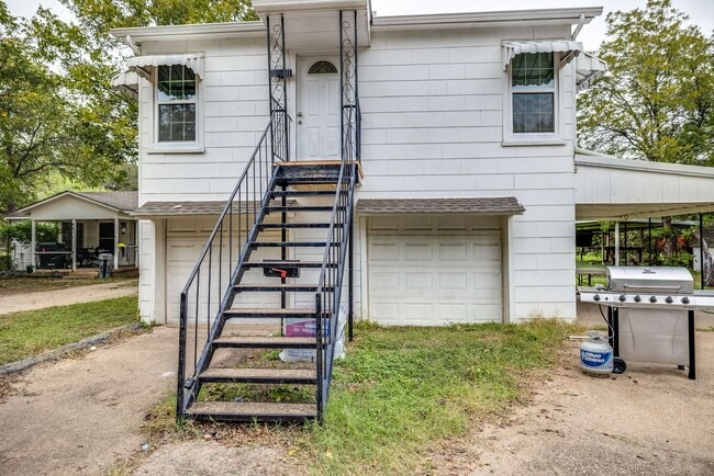 Photo - Updated apartment in great location