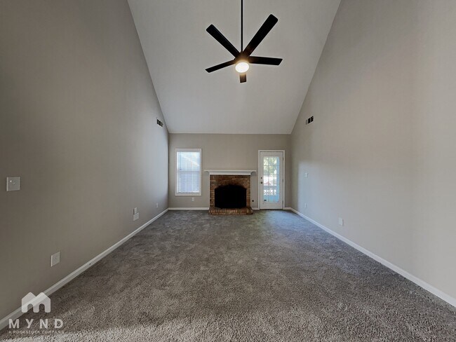 Photo - 204 Eagles Crest Ct