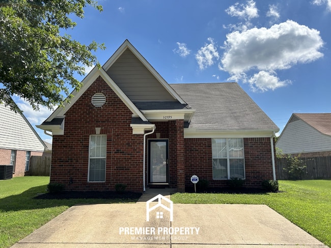 Building Photo - Stunning 4BR/3BA Olive Branch Home | Modern Fireplace, Open Kitchen & Huge Yard