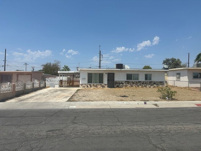 Building Photo - NLV!! Single Story!! 3 Bedrooms!! Carport!... Rental