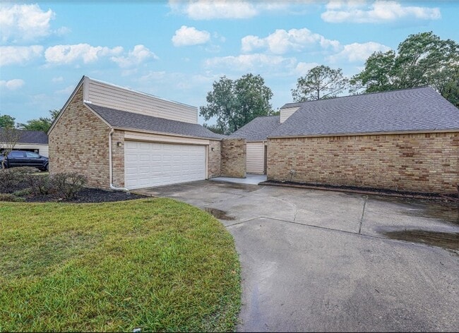 Photo - 2306 Wallingford Dr