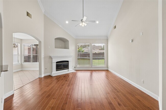 Photo - 6414 Pinewood Trace Ln