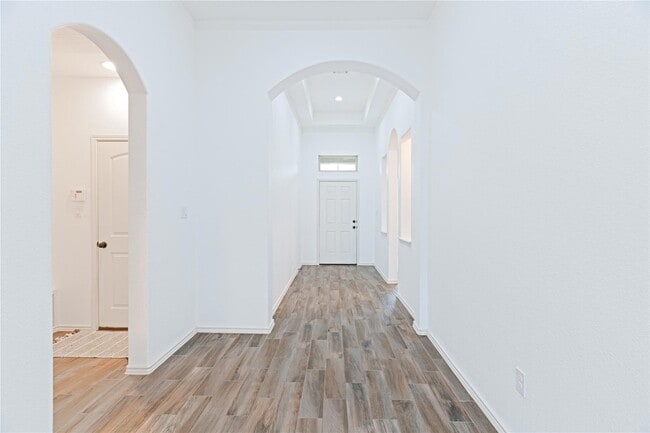 Photo - 125 Saturnia Dr