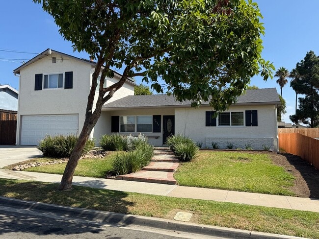 Four Bedroom Three Bath House - Four Bedroom Three Bath House