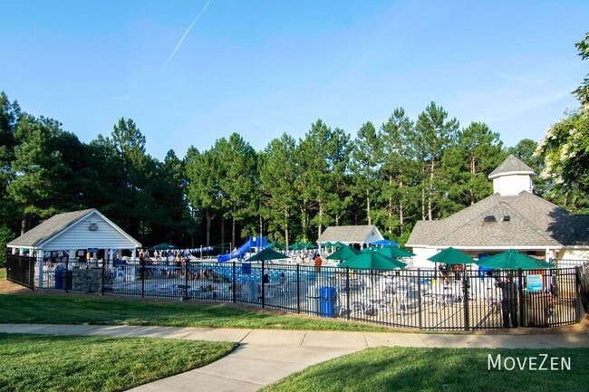 Photo - 105 Maraketch Ct