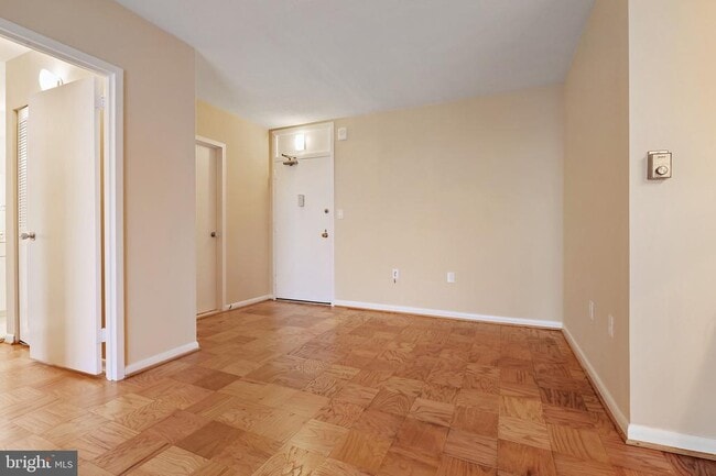 Building Photo - 4242 East-West Hwy Unit 914