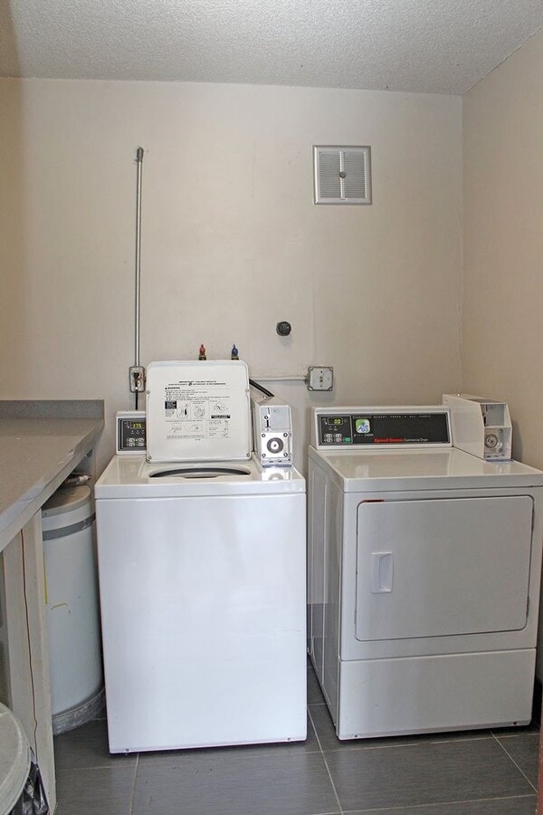 Photo - yanke02 Unit 0985307b-a501-11ea-82bc-028b41fdf1b6