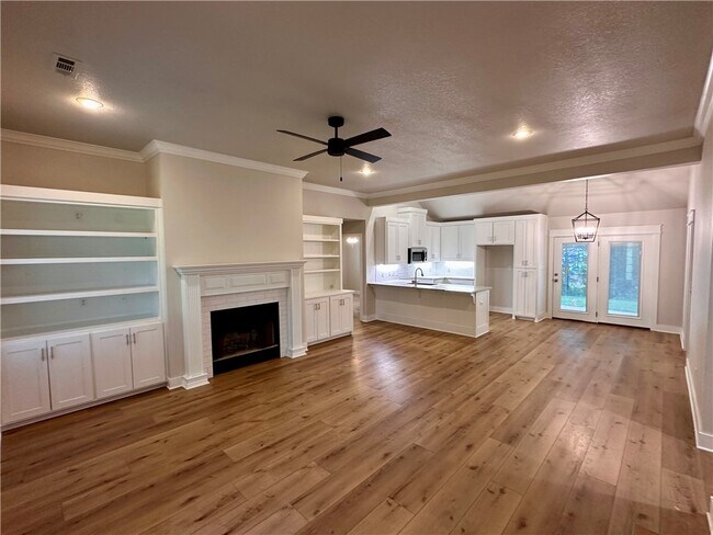 Photo - 2137 E Stanwyk Dr