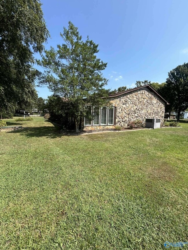 Photo - 17835 Oakdale Rd