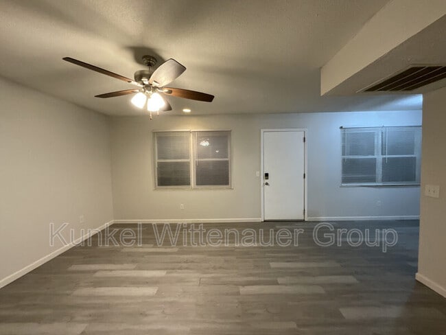 Photo - 1320 N 1st St