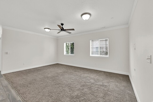 Photo - 1849 N Crest Rd