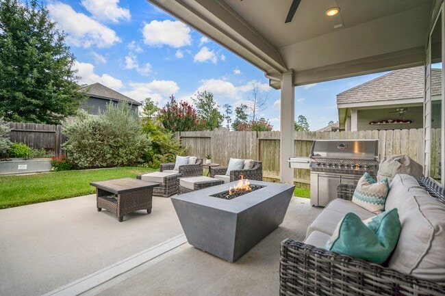 541 Cedar Harbor Ct