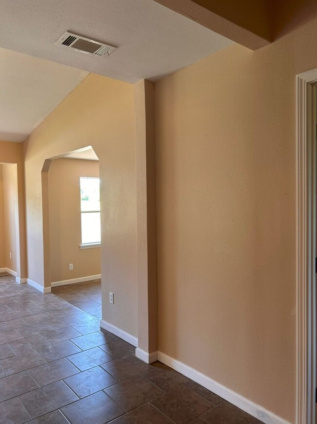 Photo - 26 Kurthwood Rd