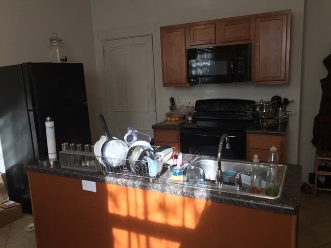 Photo - 1608 Lowrie St Unidad #2