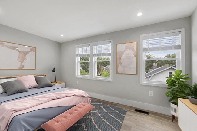 Photo - 2235 Quincy St NE