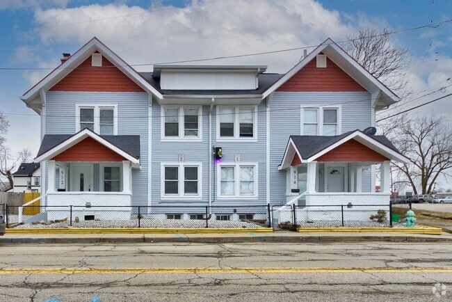 Building Photo - 912 E 22nd St Rental