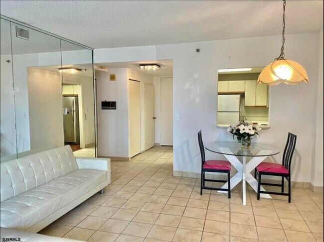 Photo - 3101 Boardwalk Unit 1210-2