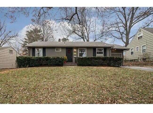 Photo - 2711 W 71st Terrace