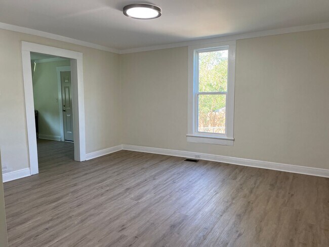 Photo - 2 Bed, 1 Bath Home for Rent – $1,250/Month