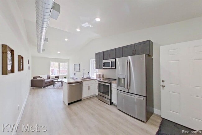 Photo - 695 Livernois St Unidad 2