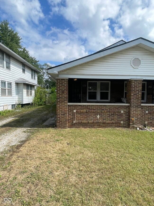 Building Photo - 841 N Emerson Ave
