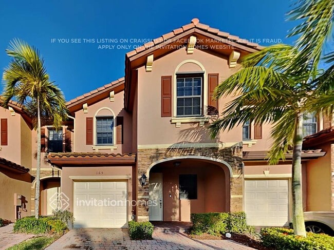 Building Photo - 165 SE 34th Terrace