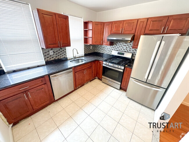 Building Photo - 3 bedroom house in Tacony