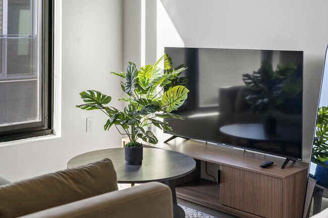 Photo - 35 W 2nd St Unit ID1240280P