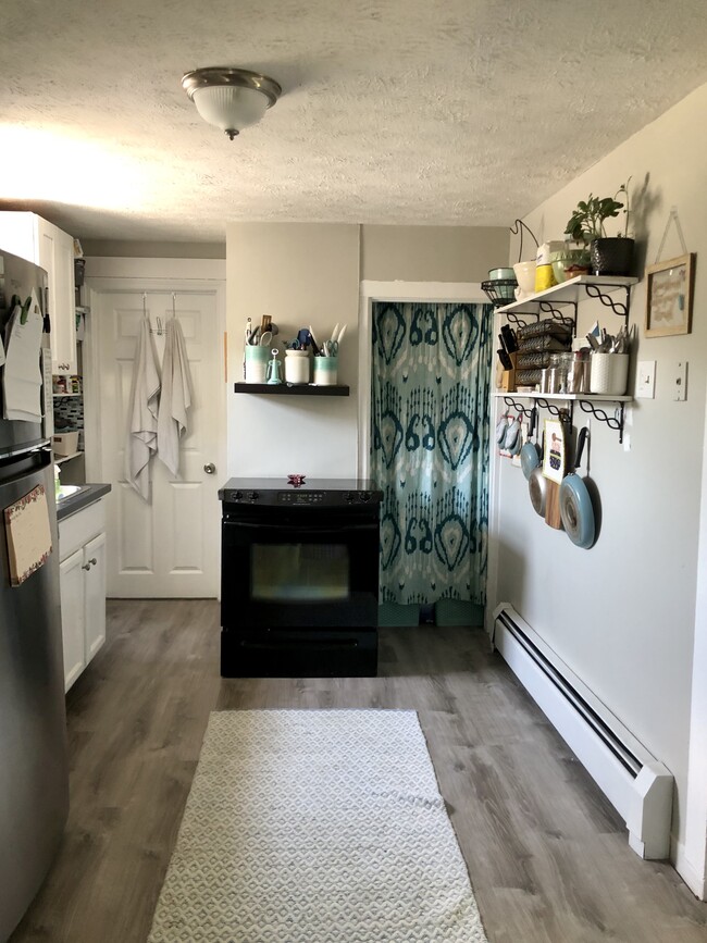 Photo - 105 Common St Unit 2