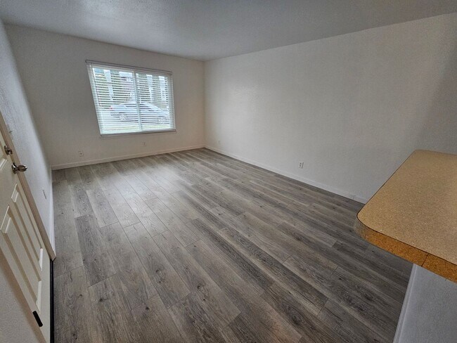 Photo - Downstairs 1 Bedroom 1 Bath Apartment in Orland! Unit 307 Colusa St - A