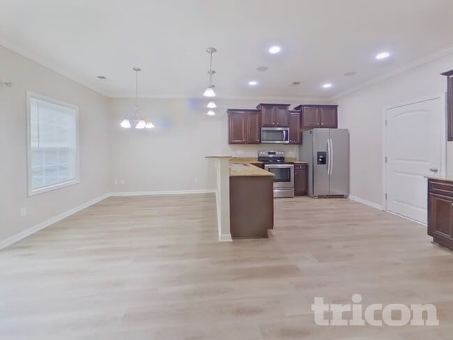 Photo - 653 Dawsons Park Wy