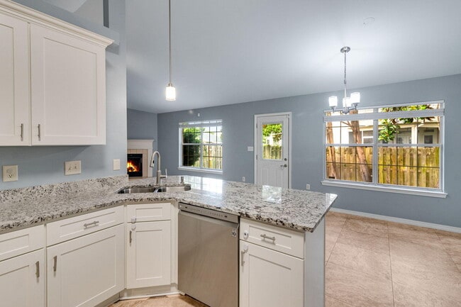 Photo - 210 S Shore Dr