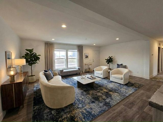531 Walleye Rd