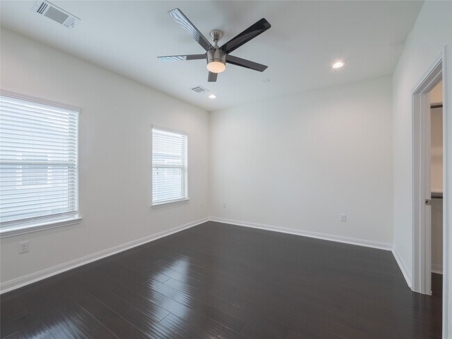 Photo - 1113 Bunton St