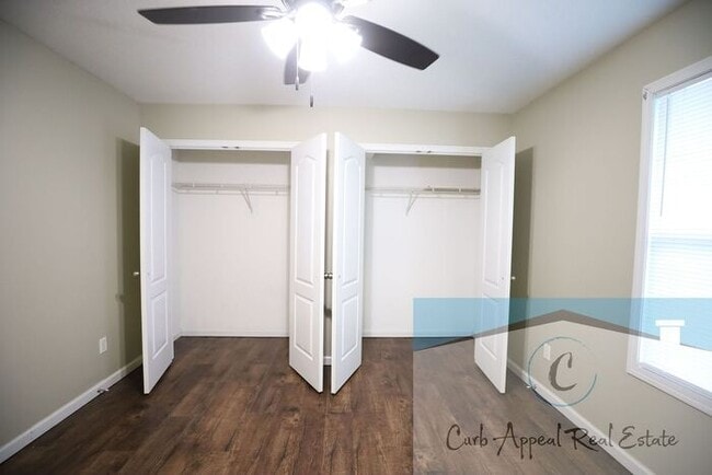 Photo - Utilities included!! Internet included!! Spacious 2 bed /2 full bath apt - includes washer/dryer