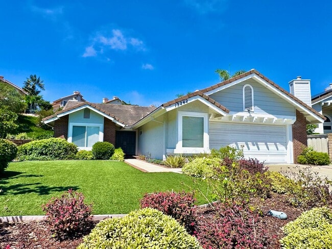 Building Photo - FOR RENT Call For Availability 3Br/3Ba 2128 Sqft Fully Furnished Del Mar Heights Vacation Home, C...