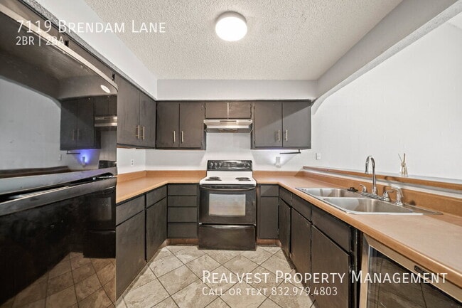 Photo - 7119 Brendam Ln