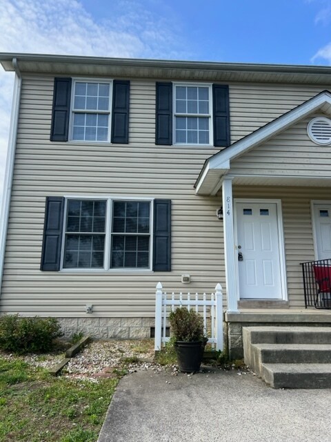 Photo - 814 Hammond St