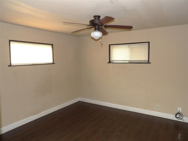 Photo - 9 NW 13th St