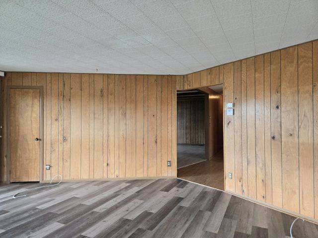 Photo - 215 48th Ave Terrace W