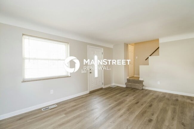 4 Bedroom Pet-Friendly Home in Cincinnati, OH with Main Street Renewal