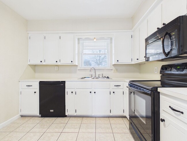 Photo - 4663 SE Brighton Dr