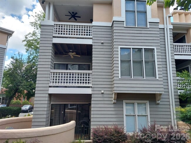 Building Photo - 226 Queens Rd Unit 68