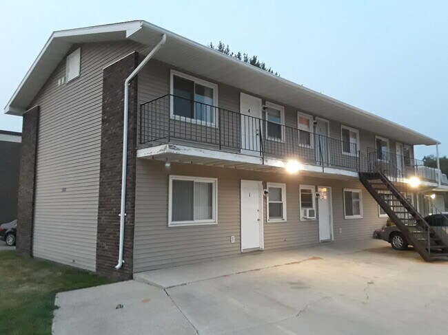 Front View - 2008 8th Ave NW Apartments Unit 4