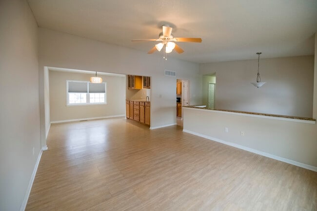 Photo - 101 W Alhambra Dr