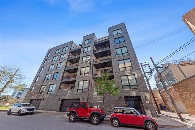 Building Photo - 650 N Morgan St Unit 404 Rental
