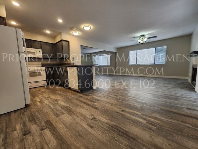 Photo - GORGEOUS~UPDATED~ 3 BEDROOM 2 BATH IN THE ...