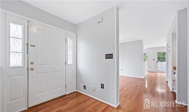 Photo - 32 Cabot Way