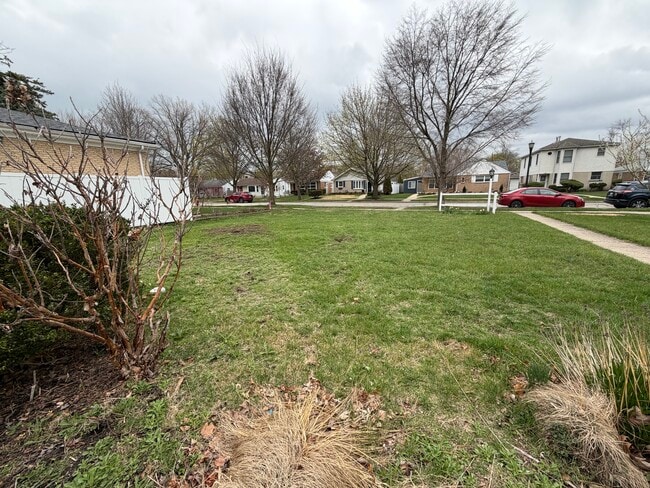 Photo - 2113 Seward St